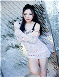 邦女郎柯瑞兰寇确诊新冠肺炎